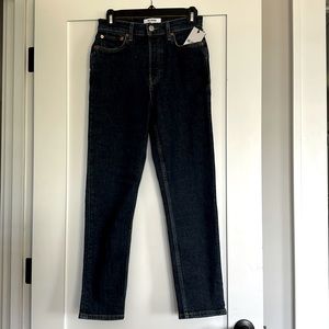 Re/Done “90’s” high rise ankle crop women’s jeans. Size 25.